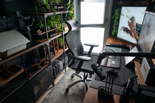 The Importance of a Headrest on an Office Chair: A Review of the SIHOO Ergonomic Chair
