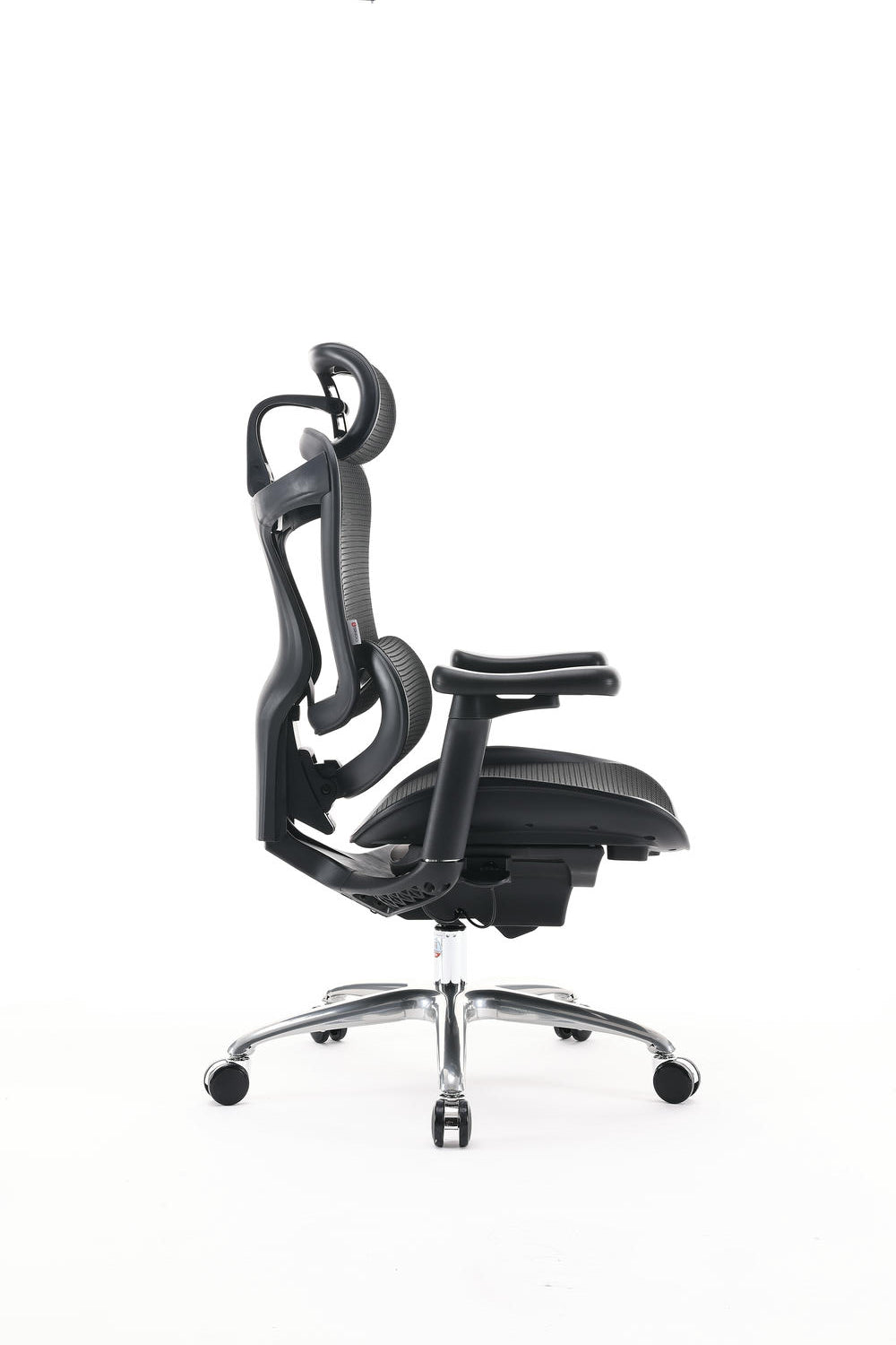 Right view of black Sihoo Doro C100 ergonomic chair in Australia showcasing ergonomic design and supportive backrest.