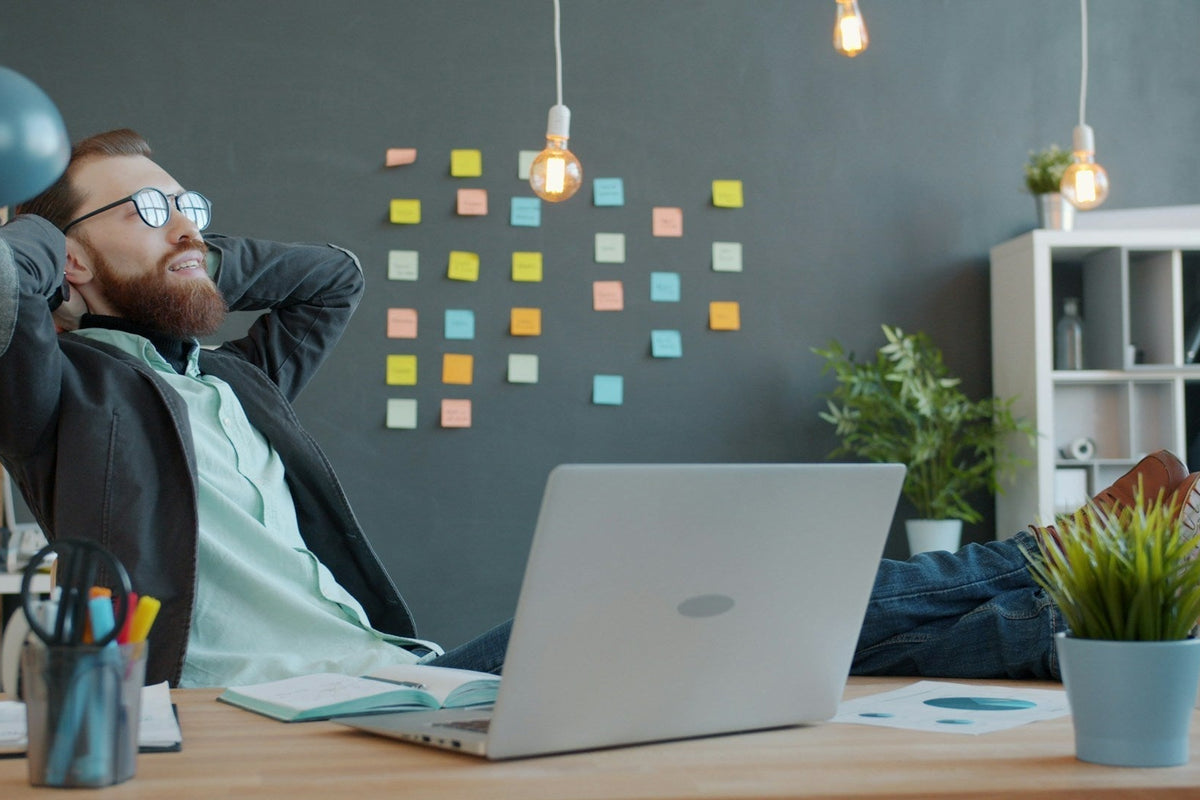 Simple Posture Tips to Ease Lower Back Pain Naturally