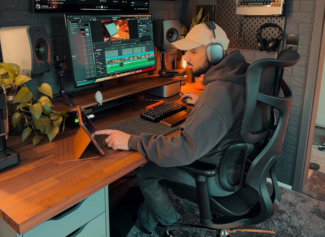 Ergonomic workspace setup featuring one of the best budget office chairs in Australia for comfort and support.